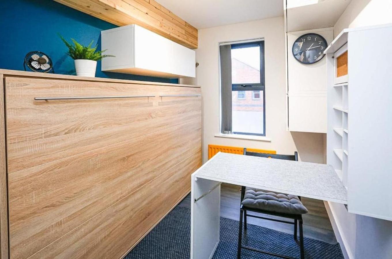 Funky City Apartment - Secure Parking - Wifi - Sleeps 6 - No Parties Belfast Buitenkant foto
